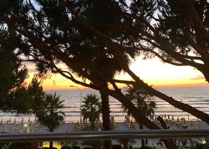 公寓 Mali I Robit Beachfront *