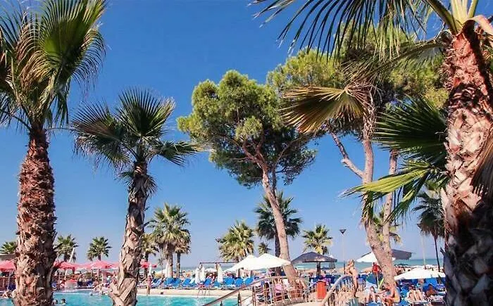 Mali I Robit Beachfront * 格勒姆