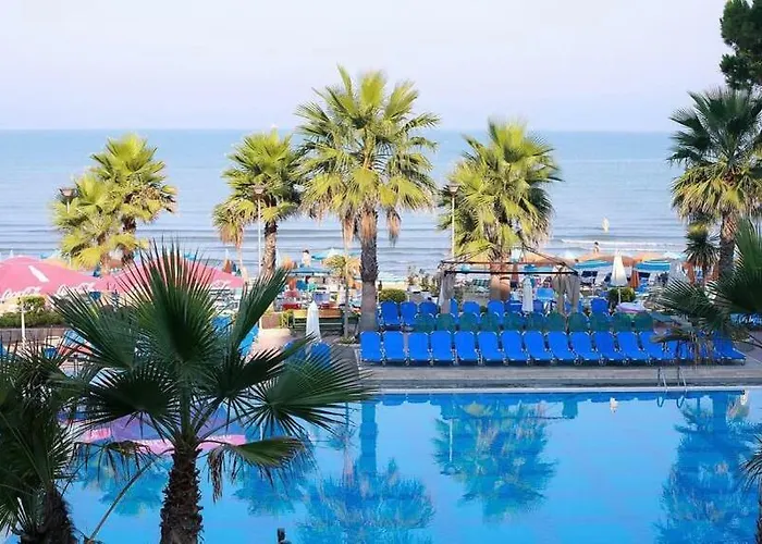 Mali I Robit Beachfront 公寓