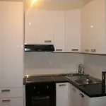 Mali I Robit Beachfront Appartement Golem (Tirana)