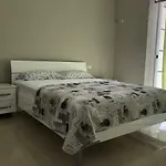Apartment Mali I Robit Beachfront *