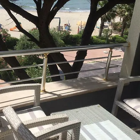 דירה Mali I Robit Beachfront גולם