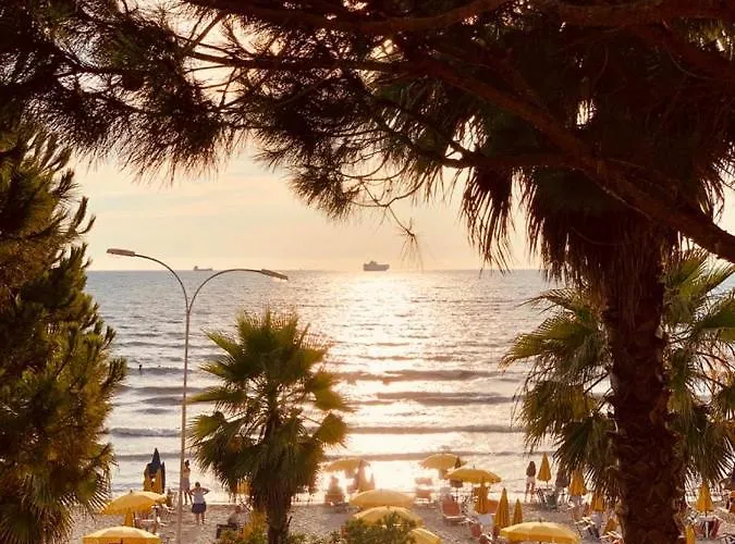 Lejlighed Mali I Robit Beachfront *