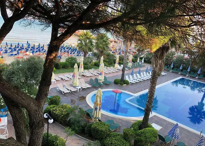 Mali I Robit Beachfront Lejlighed