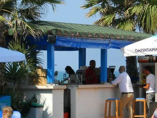 Mali I Robit Beachfront Appartamento