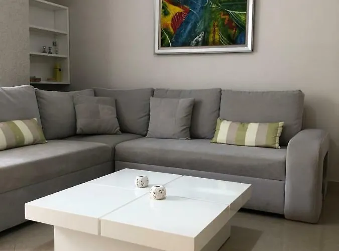 Mali I Robit Beachfront Lejlighed Golem (Tirana)