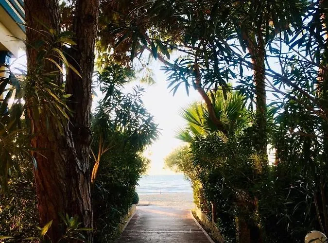 Mali I Robit Beachfront * غوليم